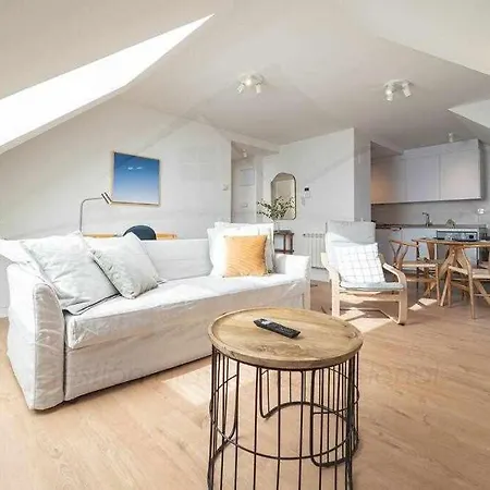 아파트 La Atalaya De Xixon By Silastur 기욘